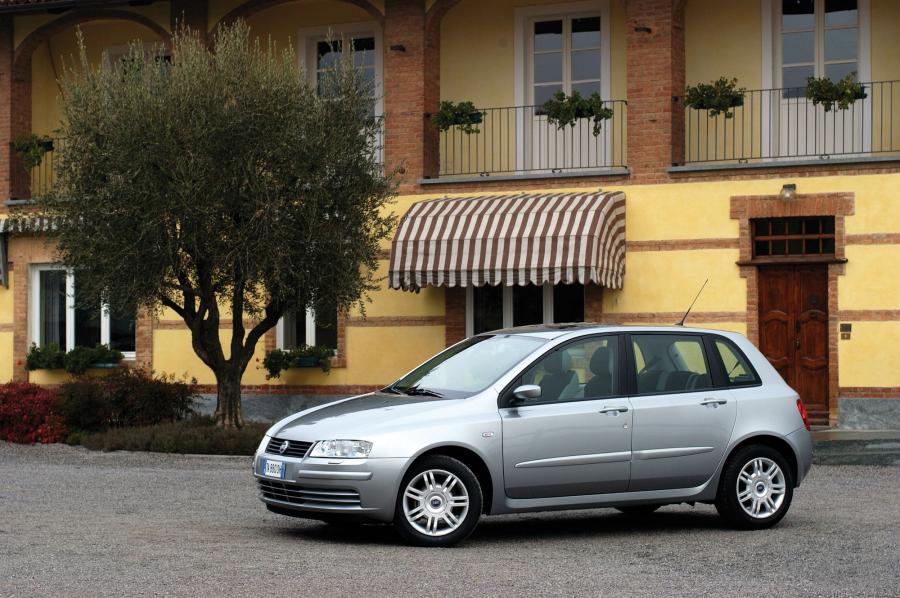  Fiat Stilo 2002 года  (фото 72 из 177)